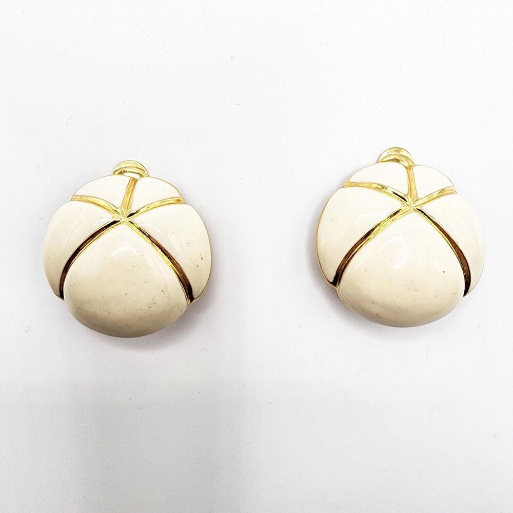 Vintage Essex Earrings Clip On Puffy Cream White Enamel X Cross Chic 80s Round
